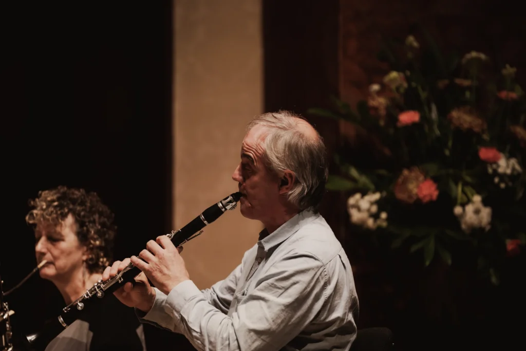 Gareth Hulse on oboe performing with The Nash Ensemble